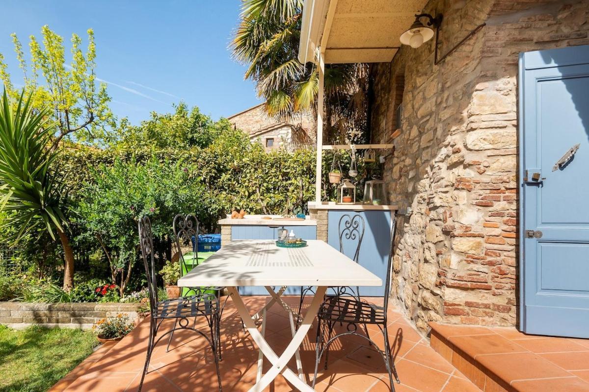 La Casa Nel Castello E Il Giardino Segreto Villa Suvereto Exterior foto